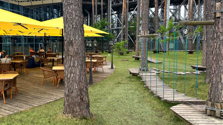 Vasaros lauko terasa