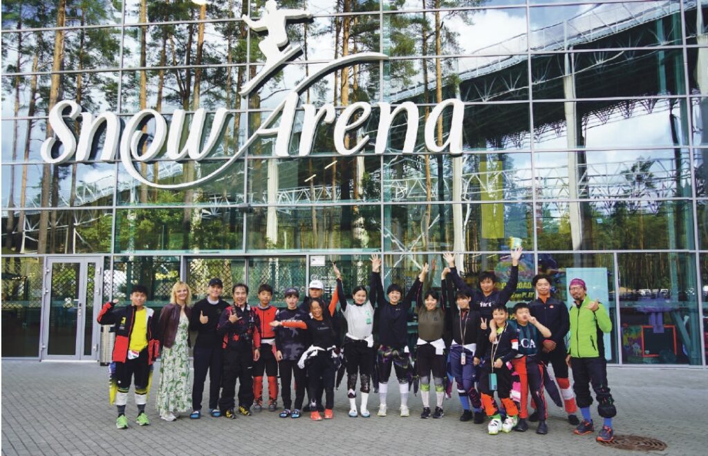 Sportininkai iš tolimosios Japonijos džiaugiasi galimybe treniruotis mūsų „Snow Arenoje“
