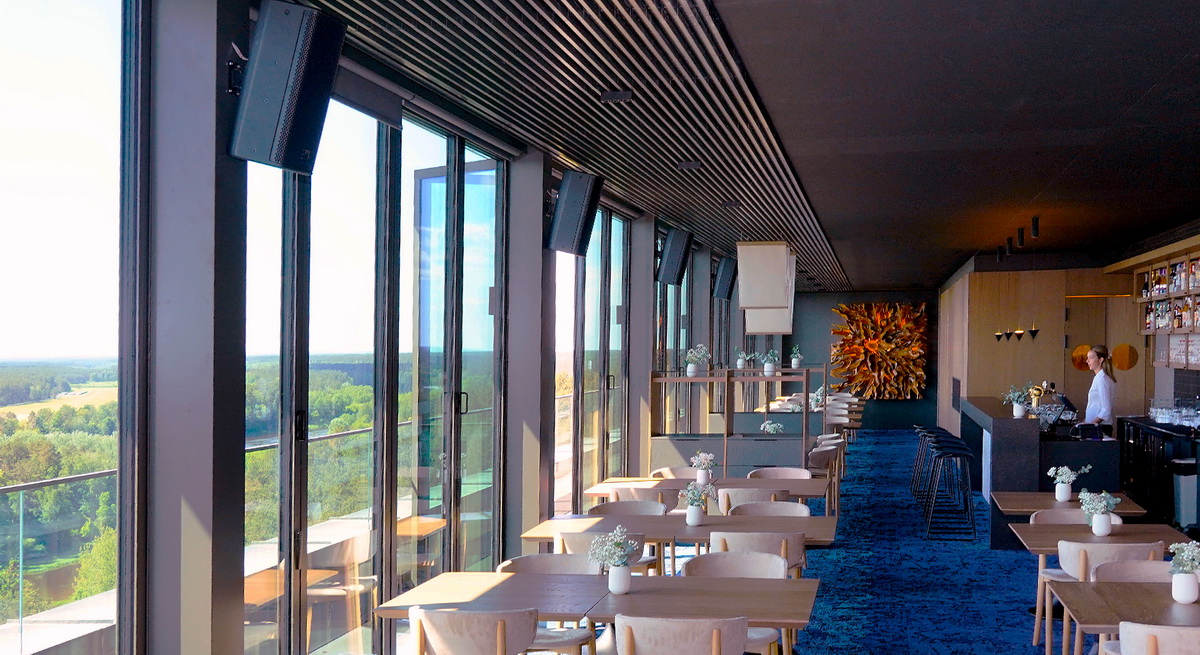 Cafè on the 12th floor